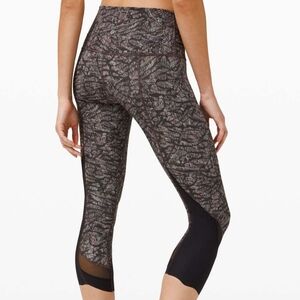 Lululemon 2020 Wunder Under Crop HR *Roll Down Scallop Full-On Luxtreme 23"